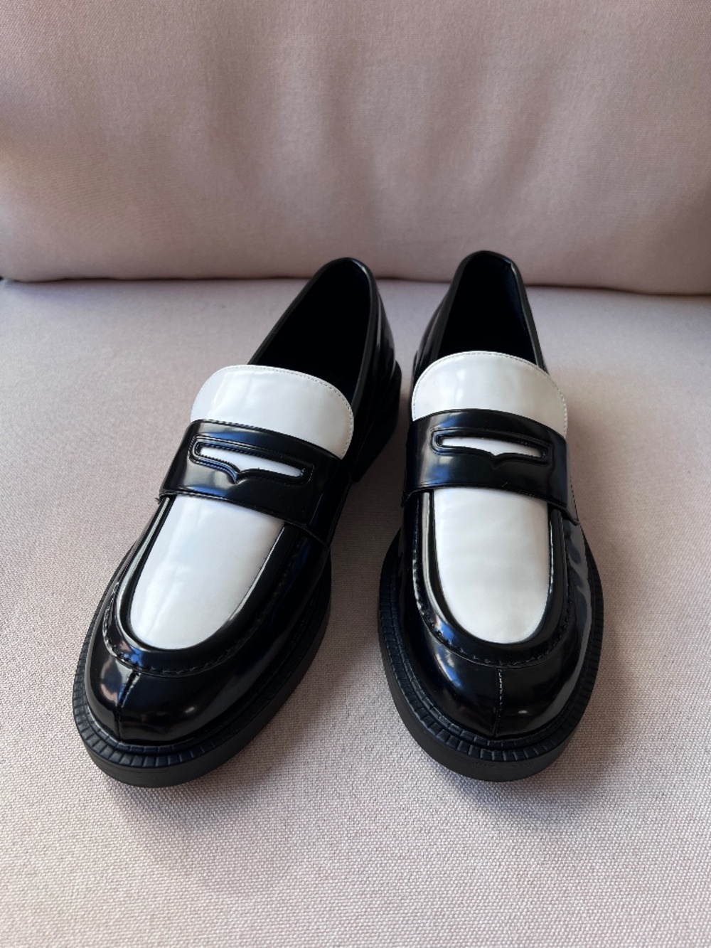 Zara Contrasting Loafers